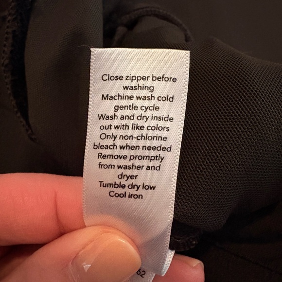 Athleta Black Venice Pintuck Ankle Pants - Picture 8 of 8